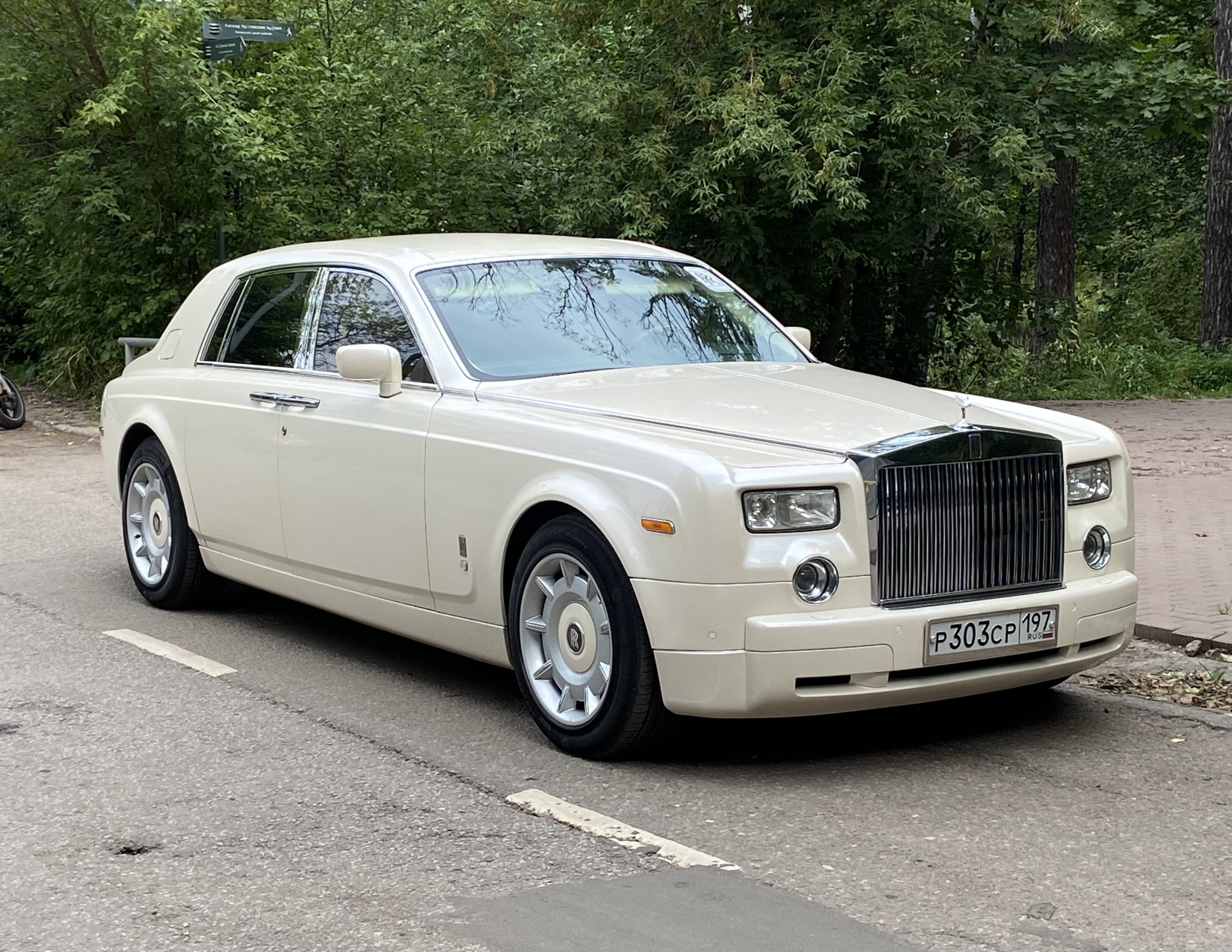Снижение цен на аренду Rolls-Royce - visitcar.ru
